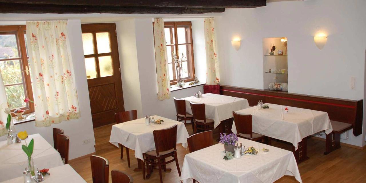 Pension Gaestehaus Heller Weissenkirchen in der Wachau Exterior photo